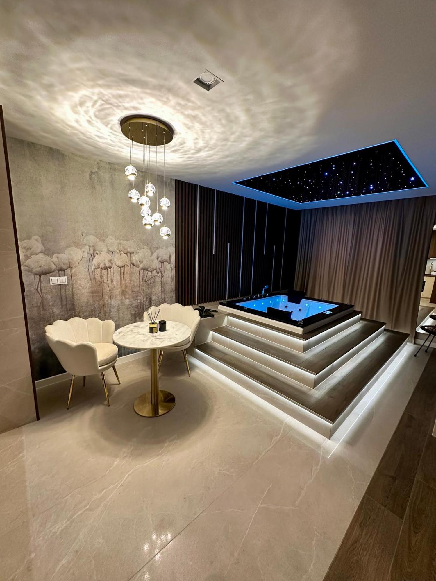 Masarska 8 Vip Apartamenty Jacuzzi Krakow Bagian luar foto